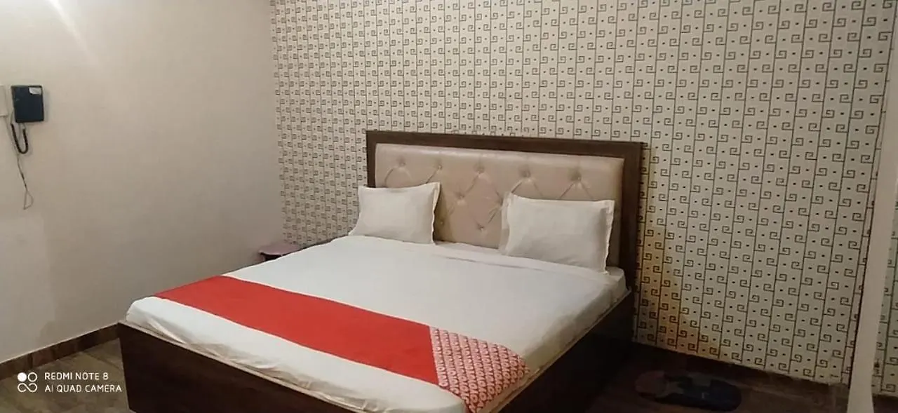 Hotel Divine Agra  0*, Agra (Uttar Pradesh)